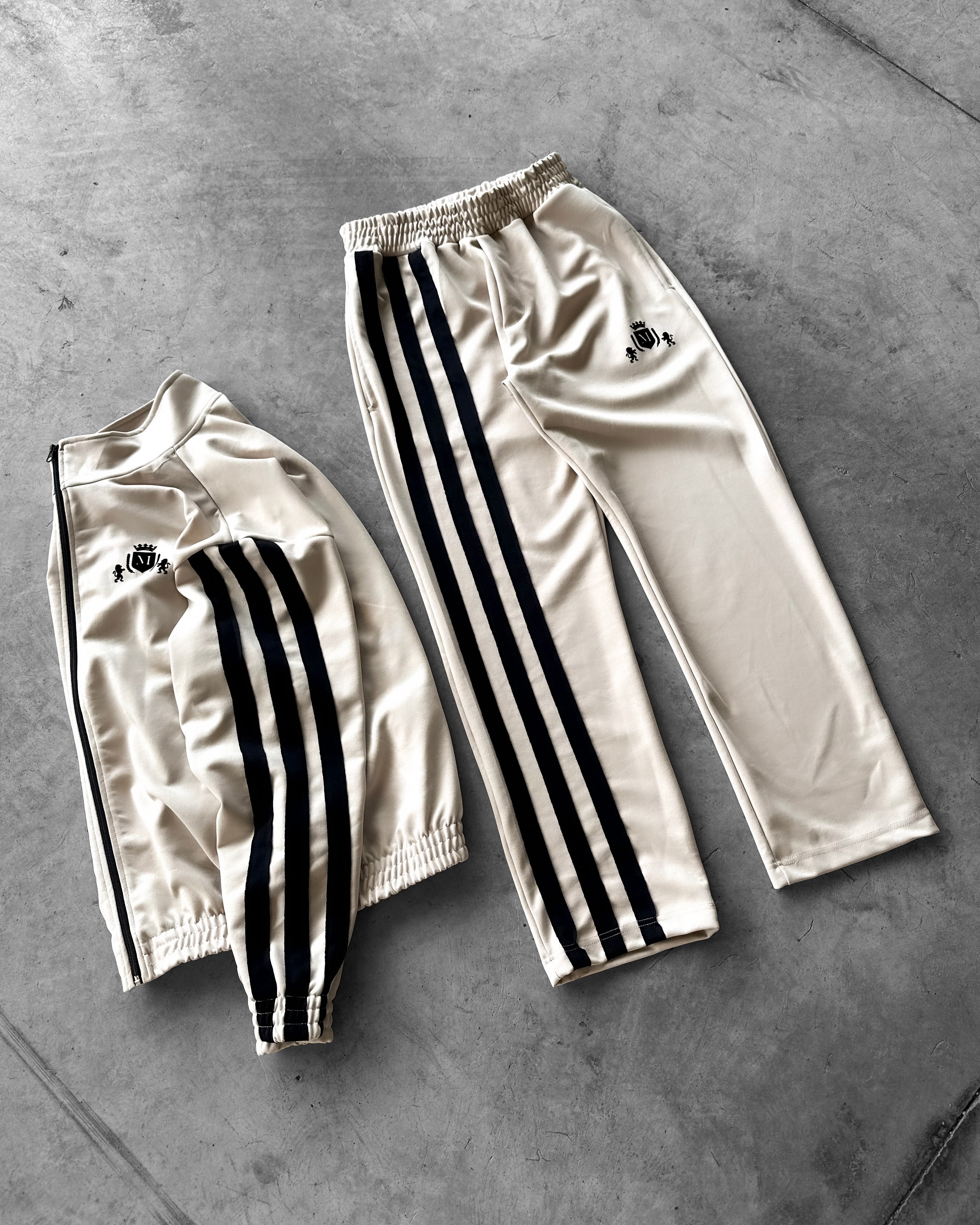 New Era Tracksuit Sand