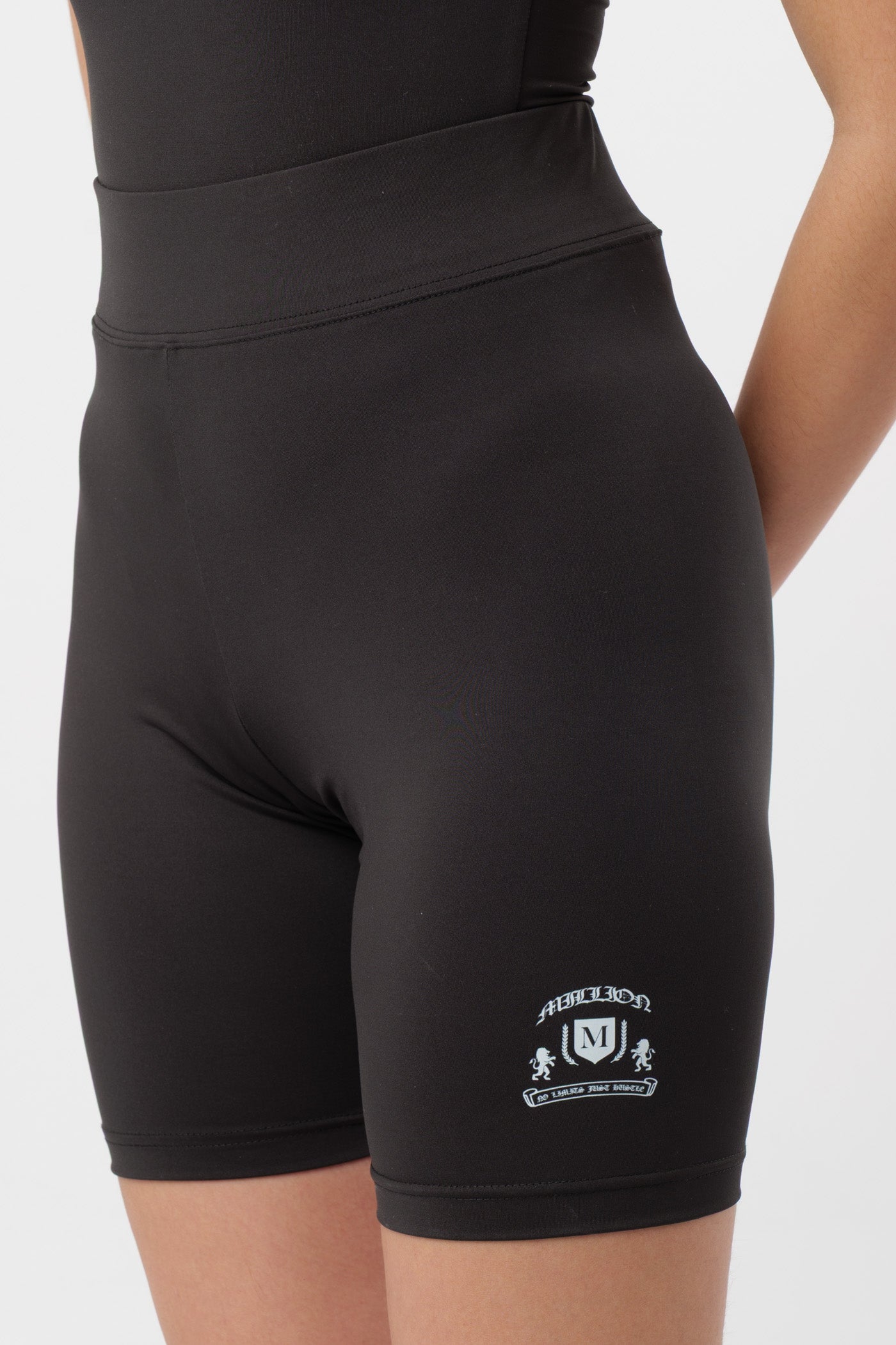 Cyclist Monarch Black